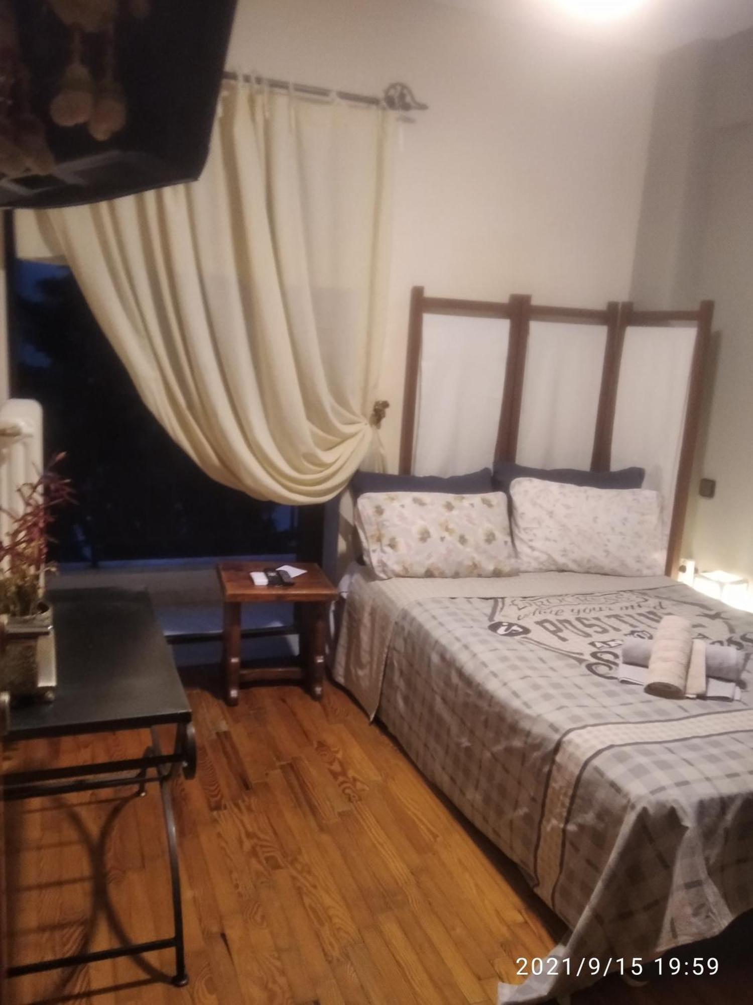 Private Room In A Shared Flat Thessaloniki Room photo